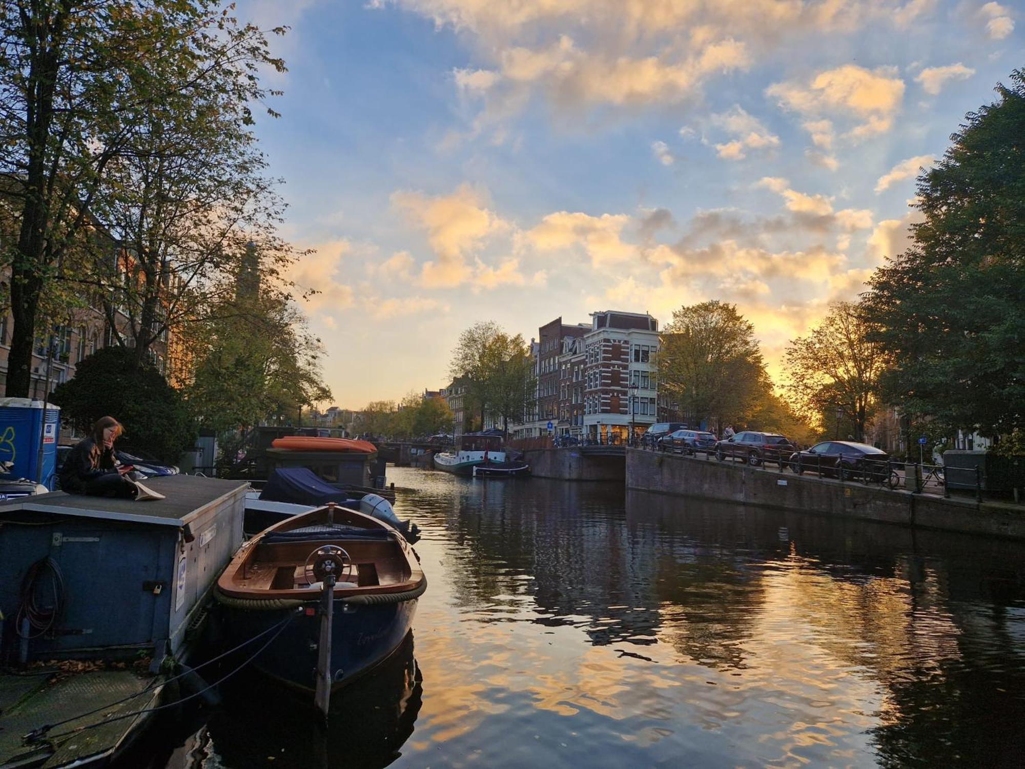 Pantheos Top Houseboat Ámsterdam Exterior foto